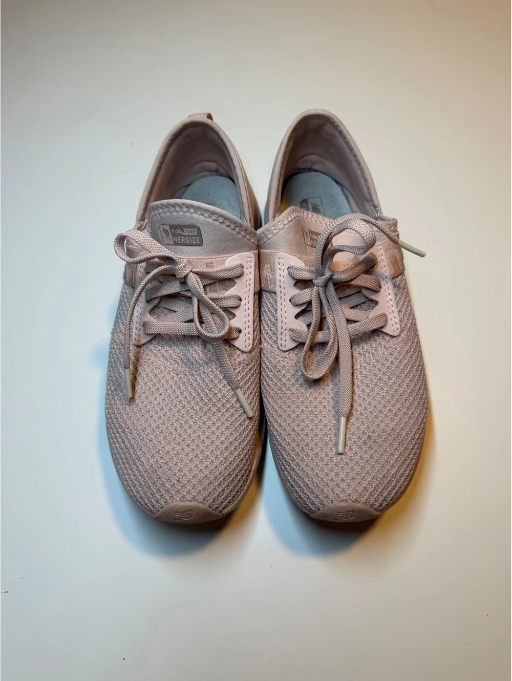 Women’s 8.5 light pink new balance